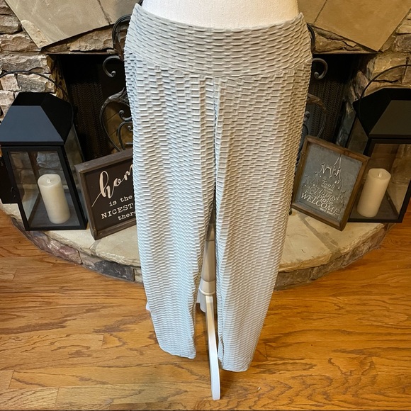 New Gray Booty Lifting Enhancing Viral Workout Leggings Pants Size XL - Picture 2 of 8